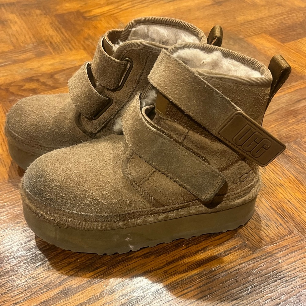 UGG Kids Tan Suede Shearling Platform Boots
